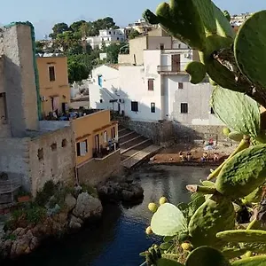 2* Bed & Breakfast La Caletta